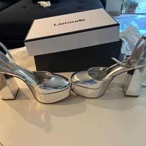 Larroudé Ari Pump Platform Sandal Mirror Silver Specchio, Size 6.5